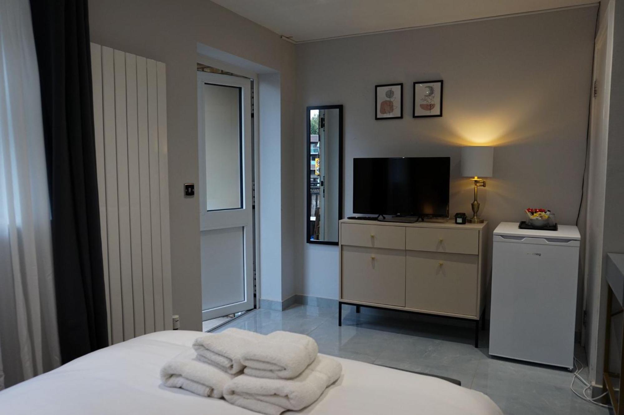 Luxury 5Bd Suite Guest House Londres Extérieur photo